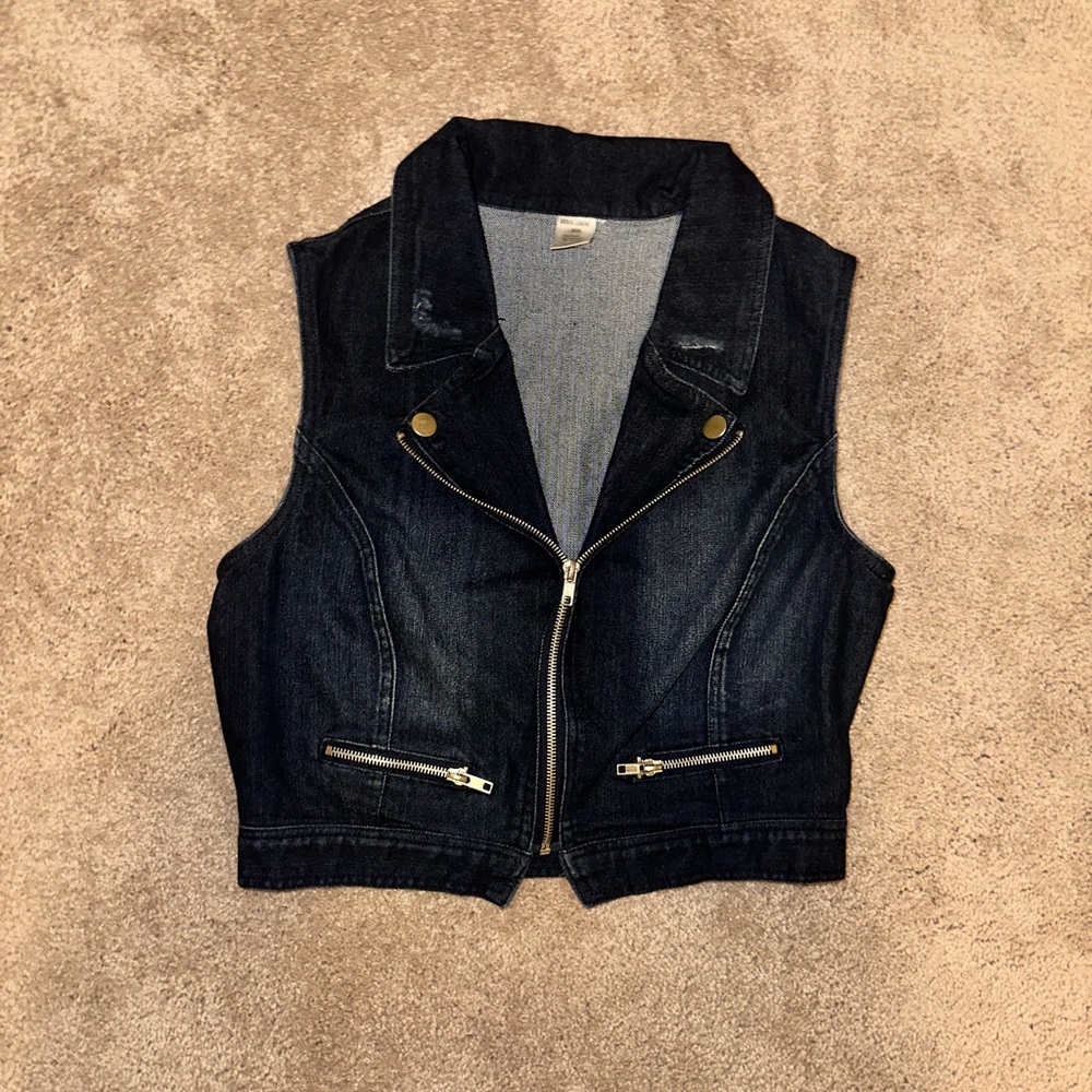 Women's Denim Vest with Zipper Pockets